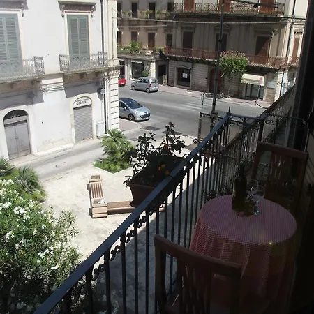La Casa Rosa Modica